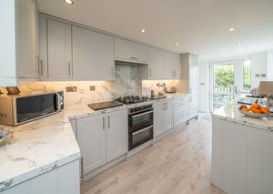 KITCHEN- click for photo gallery